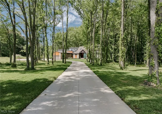 Photo 3 of Single family home for sale at 27070 Bagley Rd, Olmsted Twp, OH 44138 | MLS# 5222179 | Listing updated on 2026-09-25