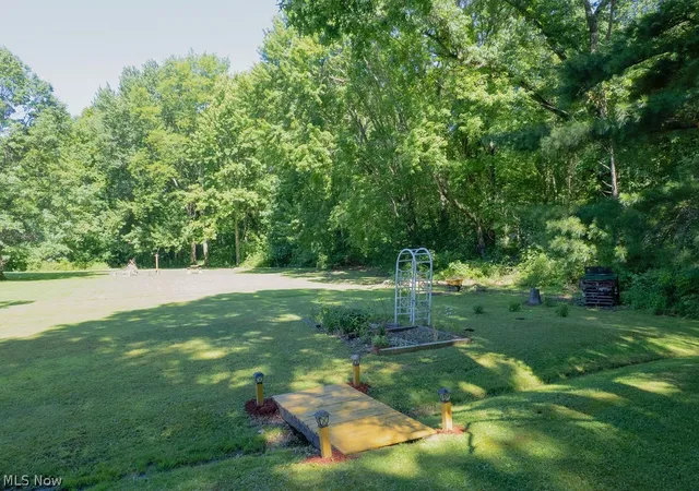 Photo 2 of Sale Pending at 1195 New Milford Rd, Atwater, OH 44201 | MLS# 5223021 | Listing updated on 2026-08-26