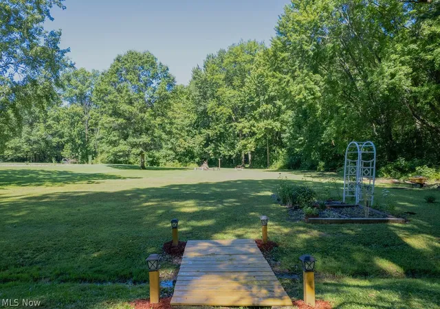 Photo 3 of Sale Pending at 1195 New Milford Rd, Atwater, OH 44201 | MLS# 5223021 | Listing updated on 2026-08-26