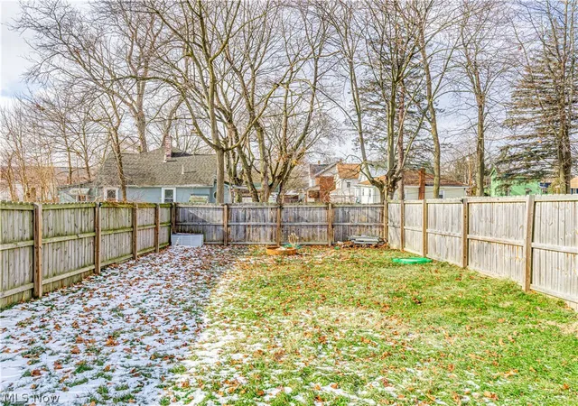Photo 3 of Single family home for sale at 620 Washington Ave, Girard, OH 44420 | MLS# 5223234 | Listing updated on 2026-10-05