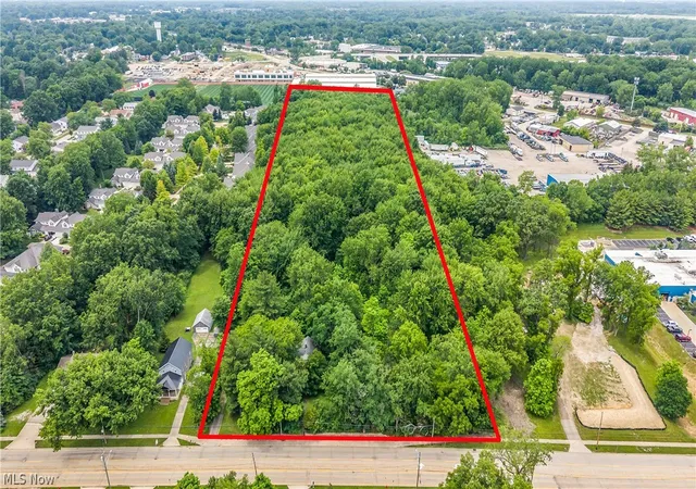 Homes for sale in Middleburg Heights, OH | 6852 Eastland Rd, Middleburg Heights, OH 44130 | MLS# 5222688