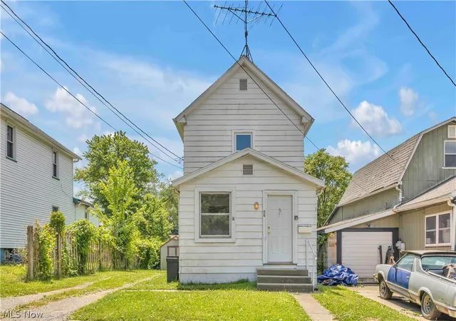 1st image of 315 Plymouth Ave, Girard, OH 44420 | MLS# 5222513