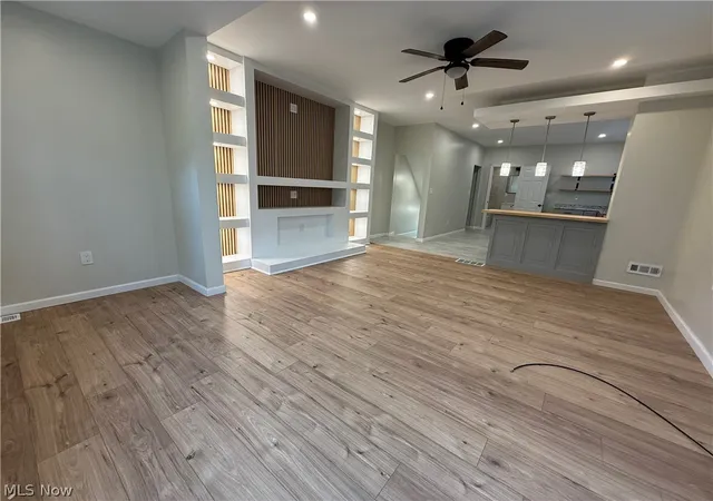 Photo 3 of Single family home for sale at 1504 Manhattan Ave, Youngstown, OH 44509 | MLS# 5222448 | Listing updated on 2026-08-23