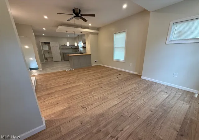 Photo 4 of Single family home for sale at 1504 Manhattan Ave, Youngstown, OH 44509 | MLS# 5222448 | Listing updated on 2026-08-23