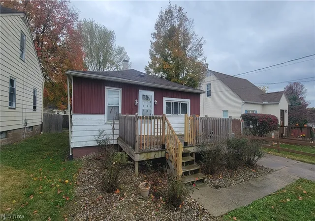 1st image of 1292 Stratford St, Barberton, OH 44203 | MLS# 5223327