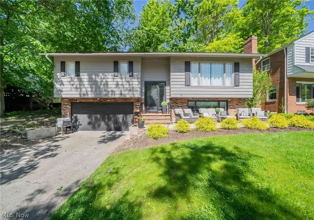 Photo 1 of Single family home for sale at 2314 Lyndway Rd, Beachwood, OH 44122 | MLS# 5216189 | Listing updated on 2026-07-23