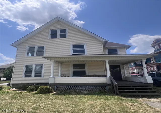 Homes for sale in Elyria, OH | 611 West Ave, Elyria, OH 44035 | MLS# 5223299