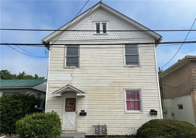 Homes for sale in East Liverpool, OH | 1615 Pennsylvania Ave, East Liverpool, OH 43920 | MLS# 5222949
