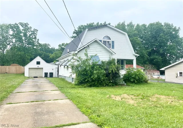 Photo 1 of Sale Pending at 3187 Orchard, Warren, OH 44484 | MLS# 5222997 | Listing updated on 2026-07-01