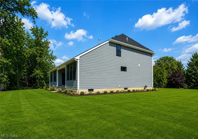 Photo 3 of Single family home for sale at 21072 Cedar Crk Dr, Strongsville, OH 44149 | MLS# 5222884 | Listing updated on 2026-10-02