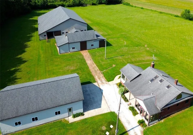 3rd image of 15227 Leroy Rd, Thompson, OH 44086 | MLS# 5222163