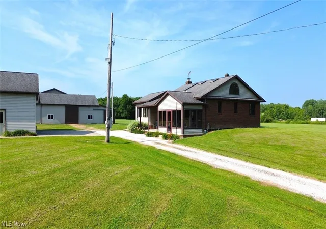 4th image of 15227 Leroy Rd, Thompson, OH 44086 | MLS# 5222163
