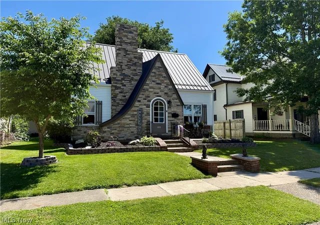 Photo 2 of Single family home for sale at 105 E Union Ave, West Lafayette, OH 43845 | MLS# 5223341 | Listing updated on 2026-10-01