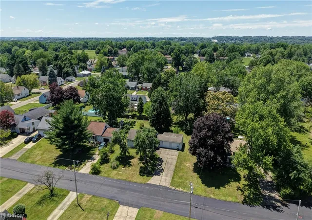 Homes for sale in Canton, OH | 2933 Coventry Blvd Ne, Canton, OH 44705 | MLS# 5223424