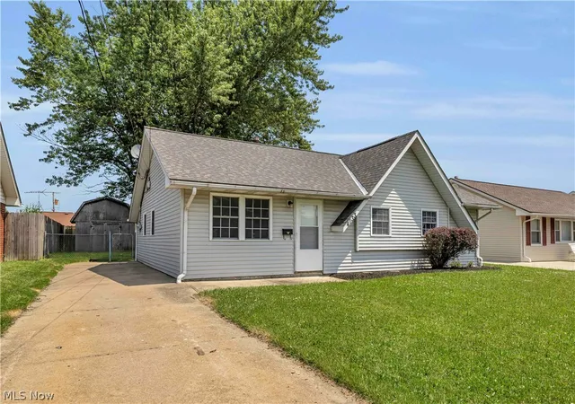 Homes for sale in Sheffield Lake, OH | 4133 Brockley Ave, Sheffield Lake, OH 44054 | MLS# 5223280