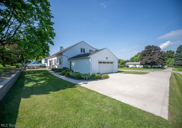 Photo 5 of Single family home for sale at 1269 Springbrook Dr, Mansfield, OH 44906 | MLS# 5216028 | Listing updated on 2026-07-27