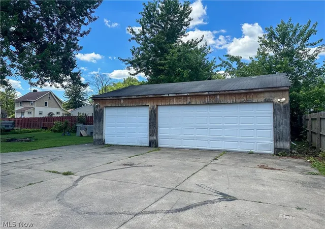 Homes for sale in Niles, OH | 554 Stanton Ave, Niles, OH 44446 | MLS# 5222000