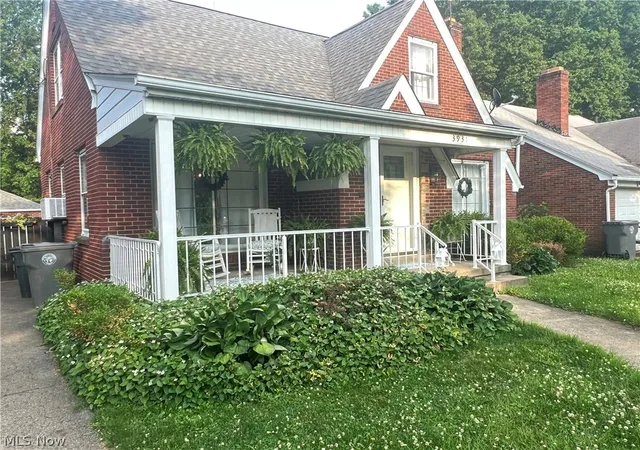 2nd image of 3931 Rush Blvd, Youngstown, OH 44512 | MLS# 5223196