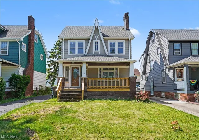Homes for sale in Cleveland Heights, OH | 3394 Lownesdale Rd, Cleveland Heights, OH 44112 | MLS# 5223511
