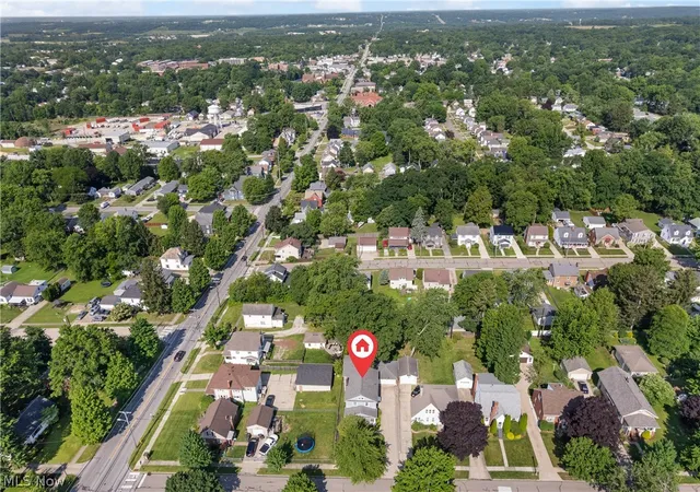 Photo 2 of Single family home for sale at 118 Gordon Ave, Wadsworth, OH 44281 | MLS# 5220600 | Listing updated on 2026-08-29