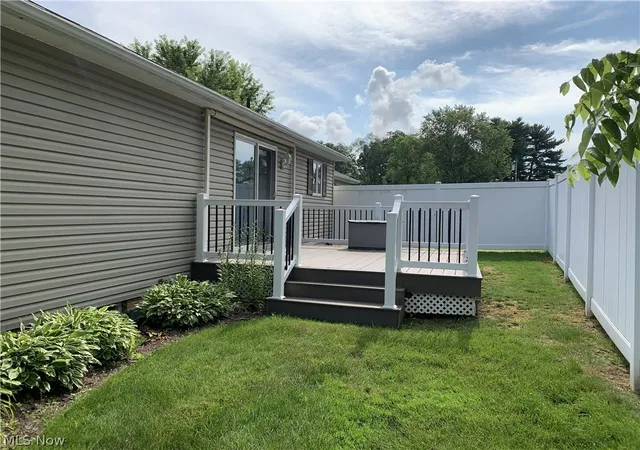 Photo 3 of Single family home for sale at 32 Stuart St, Dalton, OH 44618 | MLS# 5222989 | Listing updated on 2026-08-29