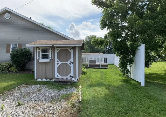 Photo 3 of Single family home for sale at 32 Stuart St, Dalton, OH 44618 | MLS# 5222989 | Listing updated on 2026-08-29