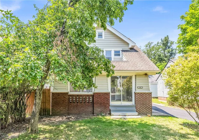 2nd image of 340 E 276th St, Euclid, OH 44132 | MLS# 5223524