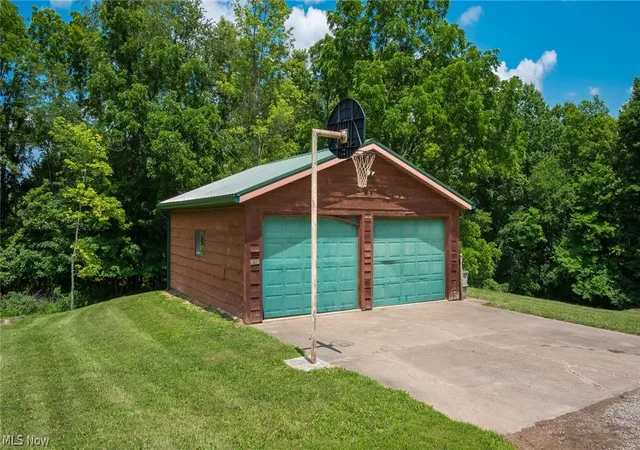 2nd image of 3730 Ridgeland Dr, Nashport, OH 43830 | MLS# 5221953