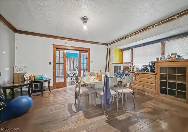 Photo 3 of Single family home for sale at 851 Tod Ave Nw, Warren, OH 44485 | MLS# 5223712 | Listing updated on 2026-09-23