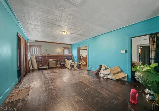 Photo 3 of Single family home for sale at 851 Tod Ave NW, Warren, OH 44485 | MLS# 5223712 | Listing updated on 2026-09-23