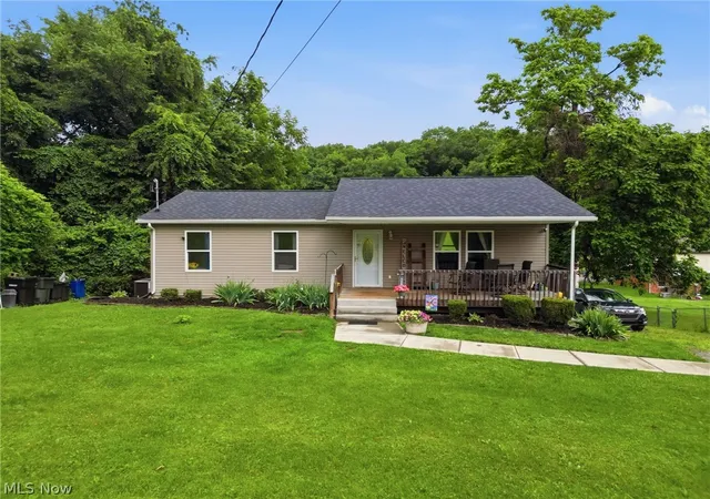 Photo 1 of Single family home for sale at 1341 Race St, Zanesville, OH 43701 | MLS# 5223743 | Listing updated on 2026-07-16