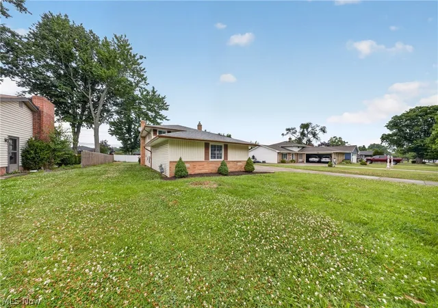 Photo 3 of Sale Pending at 13986 Cherokee Trl, Cleveland, OH 44130 | MLS# 5223337 | Listing updated on 2026-07-29
