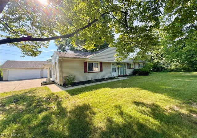 2nd image of 1723 Lander Rd, Cleveland, OH 44124 | MLS# 5222903