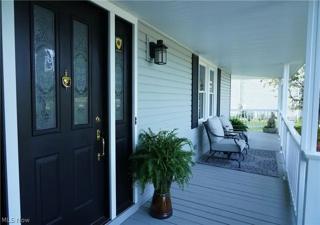 Photo 3 of Sale Pending at 2160 Lake Breeze Rd, Sheffield Village, OH 44054 | MLS# 5223393 | Listing updated on 2026-07-28