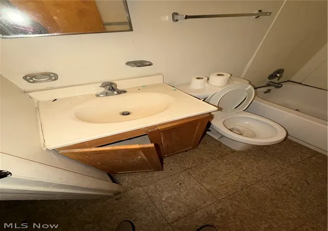 Photo 23 of Sale Pending at 9337 Manor Ave, Cleveland, OH 44104 | MLS# 5223478 | Listing updated on 2026-07-22