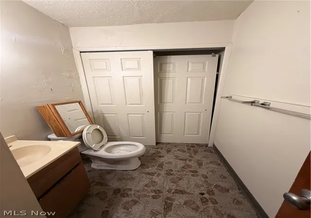 Photo 2 of Sale Pending at 9420 Mount Auburn Ave, Cleveland, OH 44104 | MLS# 5223639 | Listing updated on 2026-07-22