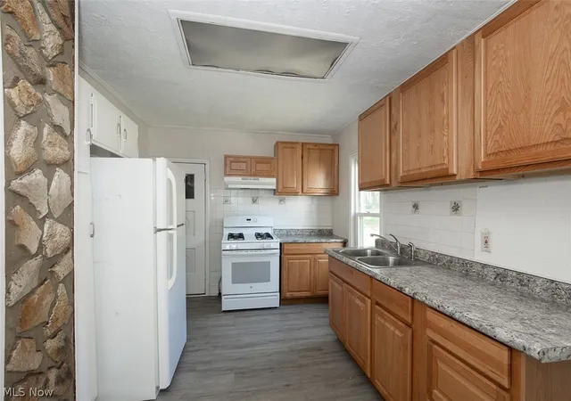 Homes for sale in Garfield Heights, OH | 12827 Fruitside Rd, Garfield Heights, OH 44125 | MLS# 5223755