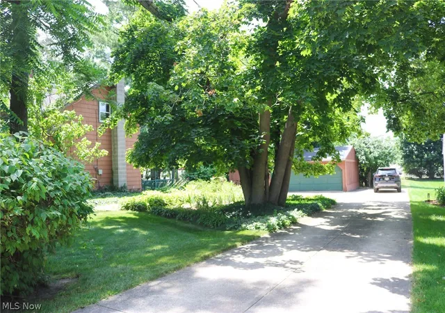 3rd image of 10556 E River Rd, Columbia Station, OH 44028 | MLS# 5223720