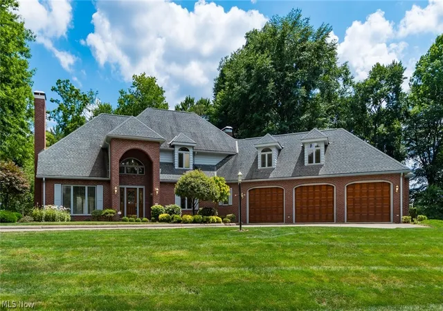 Photo 1 of Single family home for sale at 926 Southeast Ct, Zanesville, OH 43701 | MLS# 5223515 | Listing updated on 2026-07-20