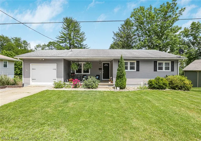 1st image of 7 Garfield Ave, New Concord, OH 43762 | MLS# 5223497