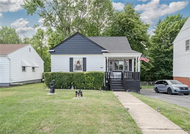Homes for sale in Garfield Heights, OH | 13611 Cranwood Park Blvd, Garfield Heights, OH 44125 | MLS# 5223120