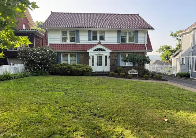 Photo 1 of Single family home for sale at 400 Thompson Ave, East Liverpool, OH 43920 | MLS# 5223589 | Listing updated on 2026-09-01