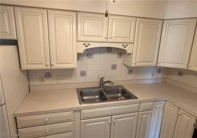 4th image of 7209 S Churchill Pl, Concord Township, OH 44077 | MLS# 5223751