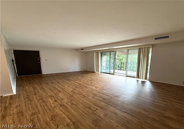 Photo 2 of Condo for sale at 16370 Heather Ln #303, Cleveland, OH 44130 | MLS# 5223758 | Listing updated on 2026-09-01