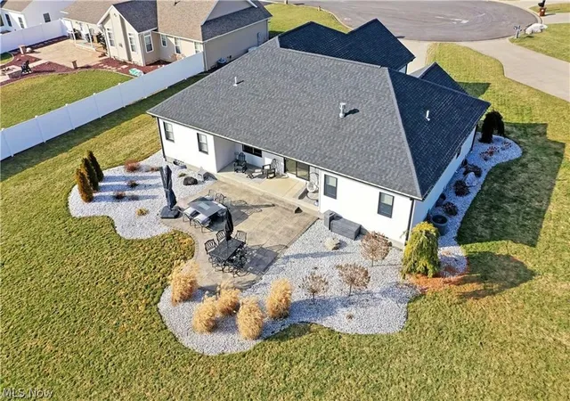 3rd image of 4885 Treeline Trl, New Middletown, OH 44442 | MLS# 5223859