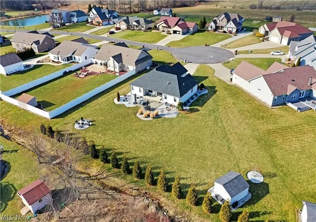 4th image of 4885 Treeline Trl, New Middletown, OH 44442 | MLS# 5223859