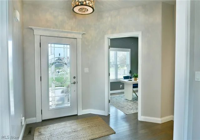 5th image of 4885 Treeline Trl, New Middletown, OH 44442 | MLS# 5223859