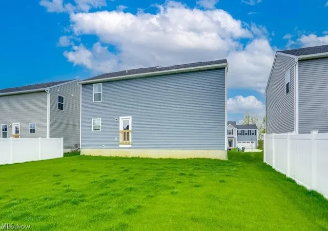 32nd image of 221 River Run Dr, Elyria, OH 44035 | MLS# 5223647