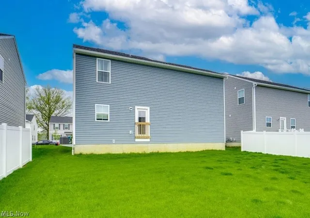 5th image of 221 River Run Dr, Elyria, OH 44035 | MLS# 5223647