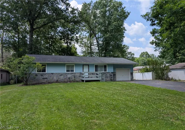 Single family home for sale at 18015 Hillcrest Dr, Lake Milton, OH 44429 | MLS# 5223843